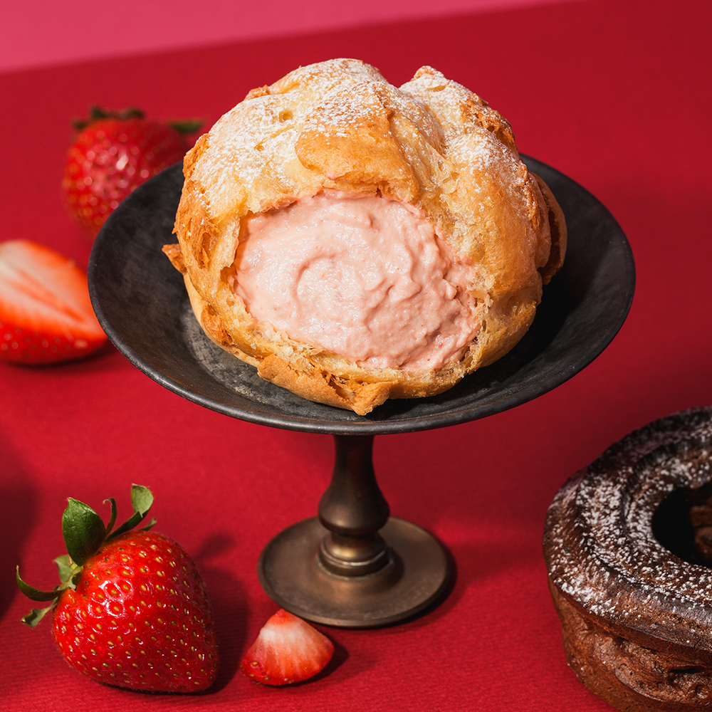 202511月限定口味-日式草莓泡芙