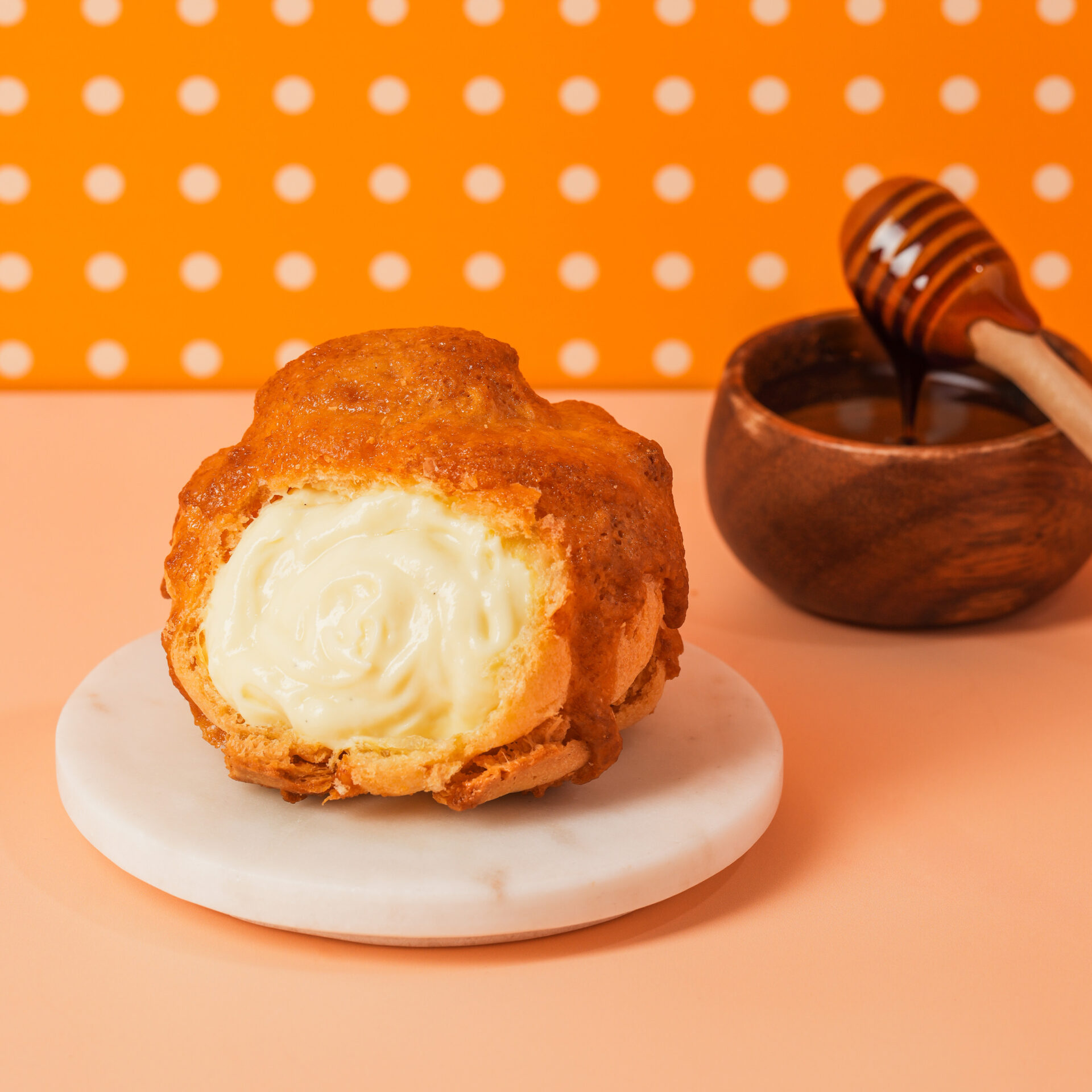 202603月限定口味-蜂蜜奶油泡芙(香草卡士達口味)